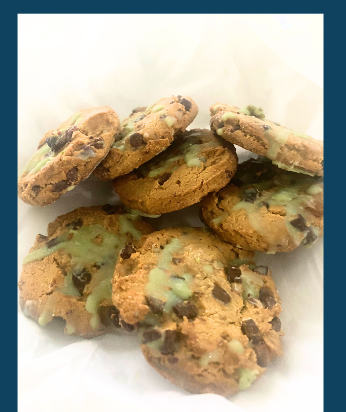 Gift Box | MA’at Kahk Chocolate Chip Pistachio Butter Cookies | Egyptian Dates